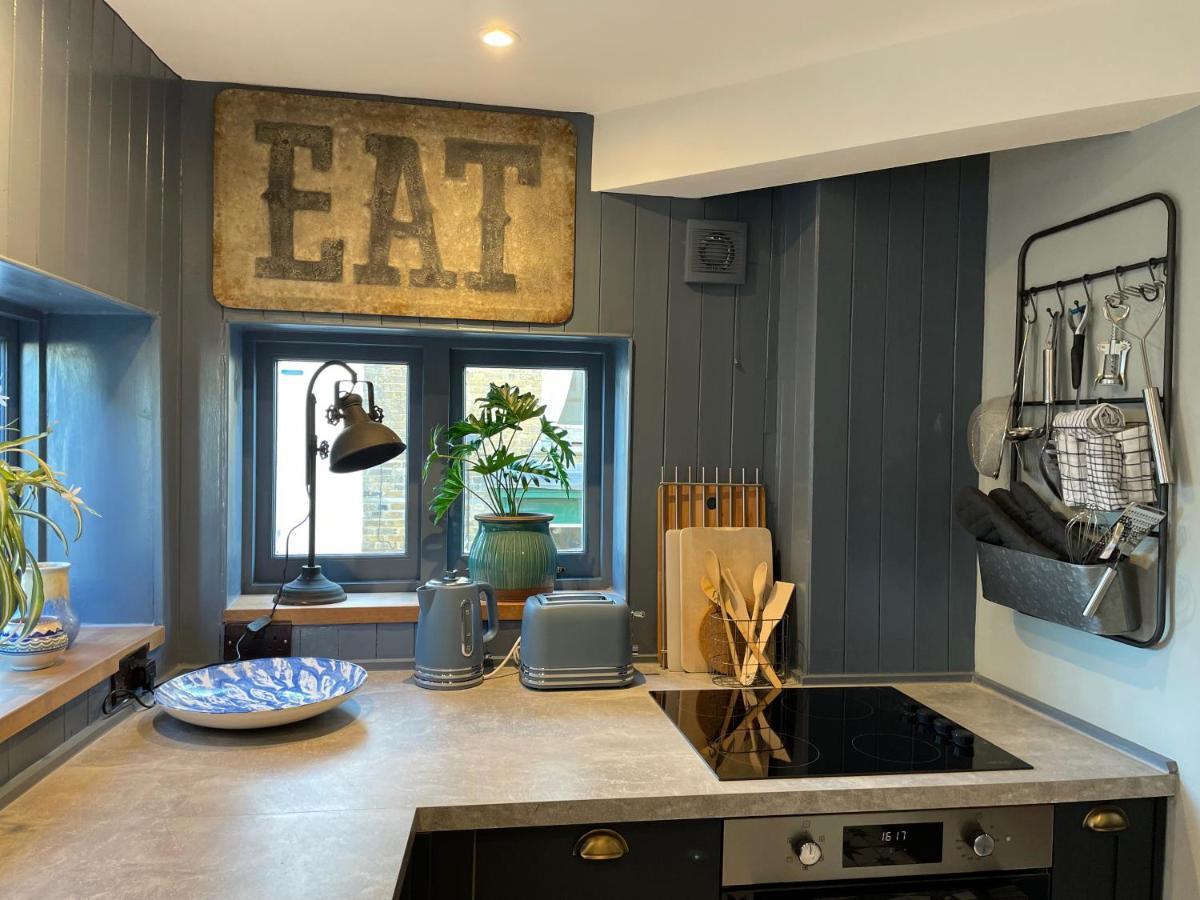 Fabulous Apartment Seconds From Beach By Whitstable-Holidays, Pudding Pan 外观 照片